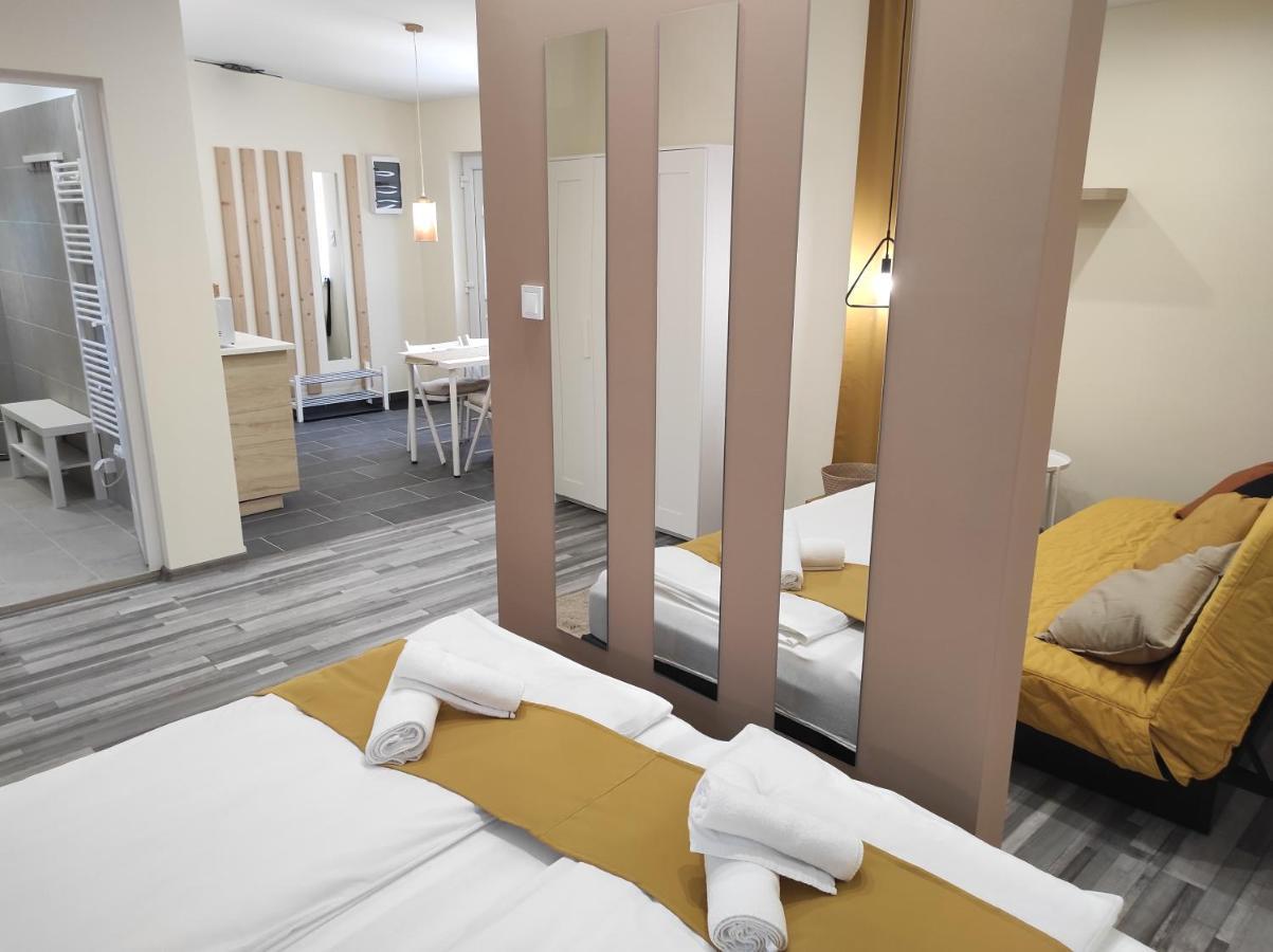 7 Days Apartment Makó المظهر الخارجي الصورة
