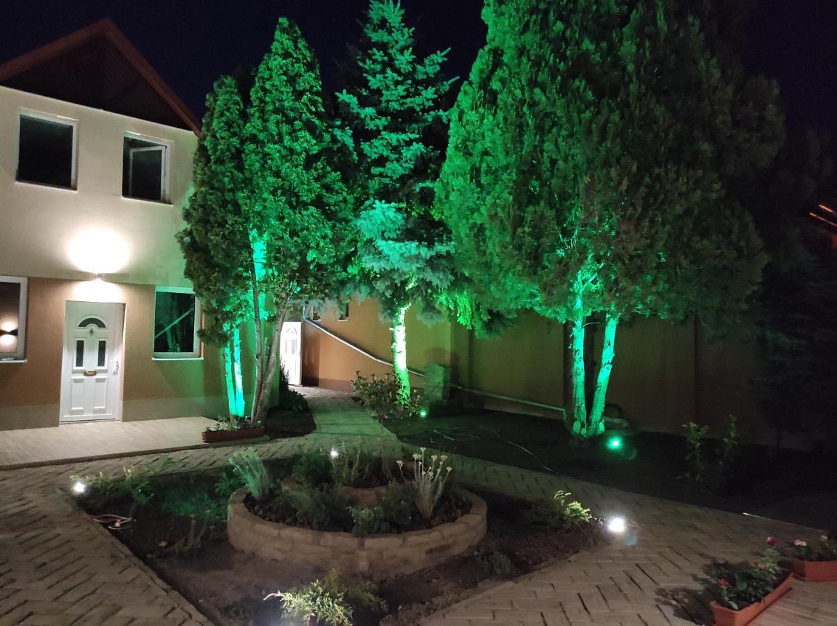 7 Days Apartment Makó المظهر الخارجي الصورة