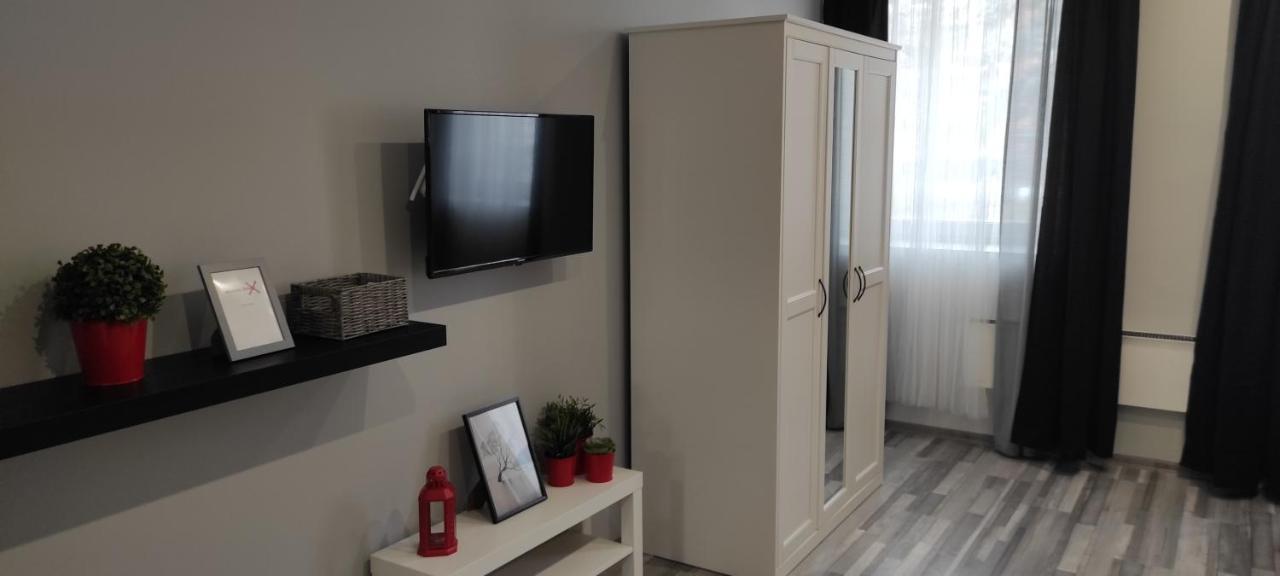 7 Days Apartment Makó المظهر الخارجي الصورة